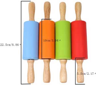 Rolling pin with wooden handle and silicone center